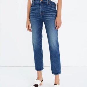 Madewell Mid-Rise Classic Straight Jeans in Carsondale Wash (medium faded)